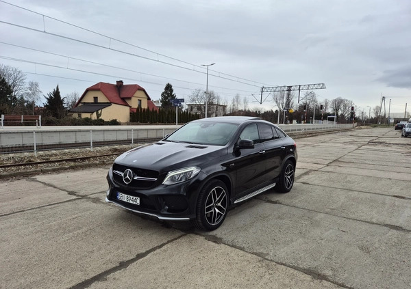 Mercedes-Benz GLE cena 152100 przebieg: 239000, rok produkcji 2017 z Warszawa małe 352